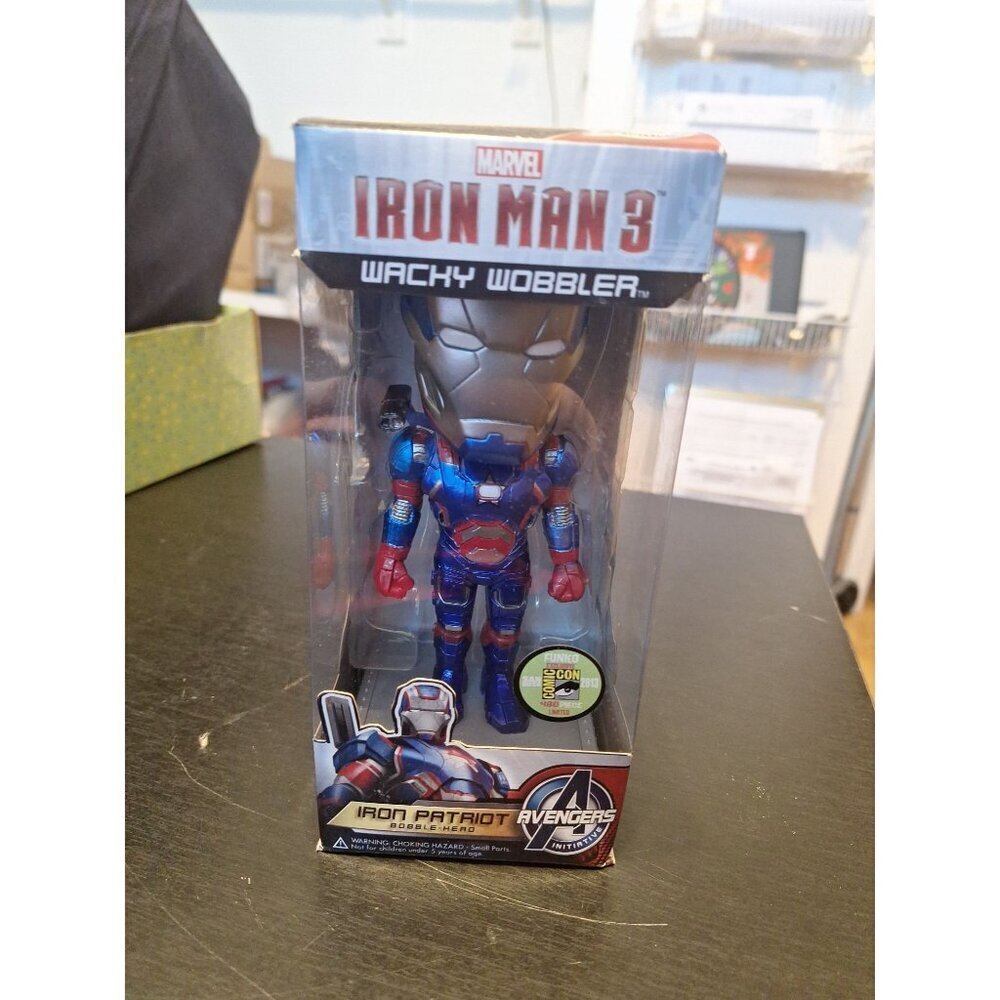 Funko Wacky Wobbler Iron Patriot Bobble Head Iron Man 3 Avengers